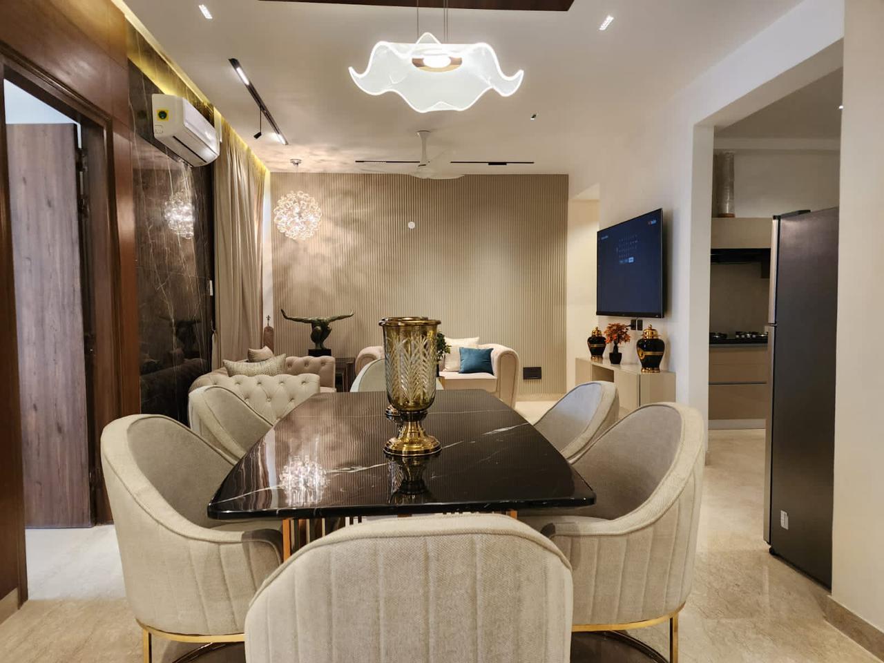 Dining 2